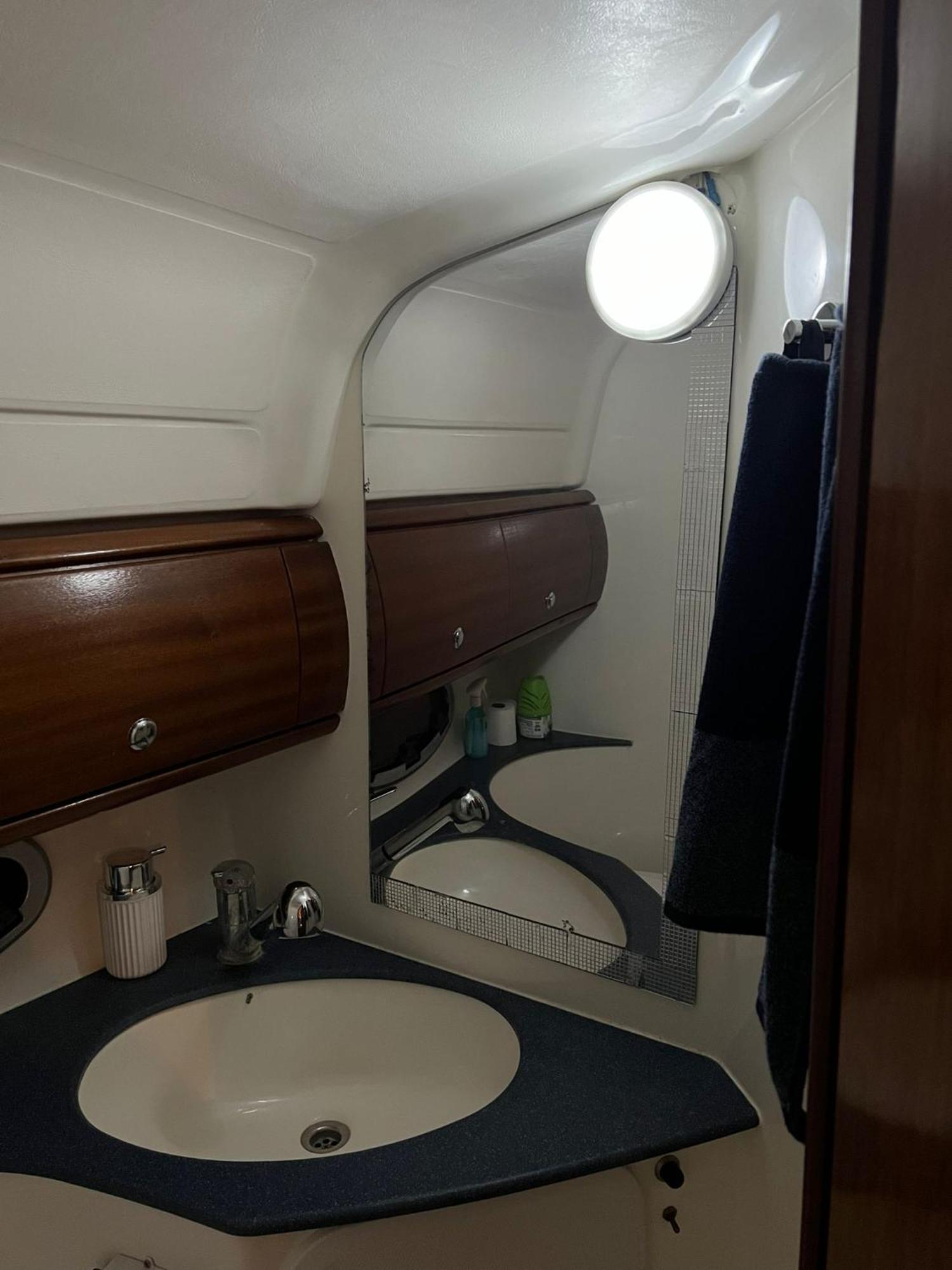 Bateau-hôtel Maser Ii